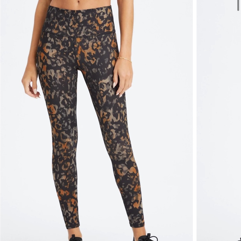 Define Powerhold HW Leggings Wild Camo